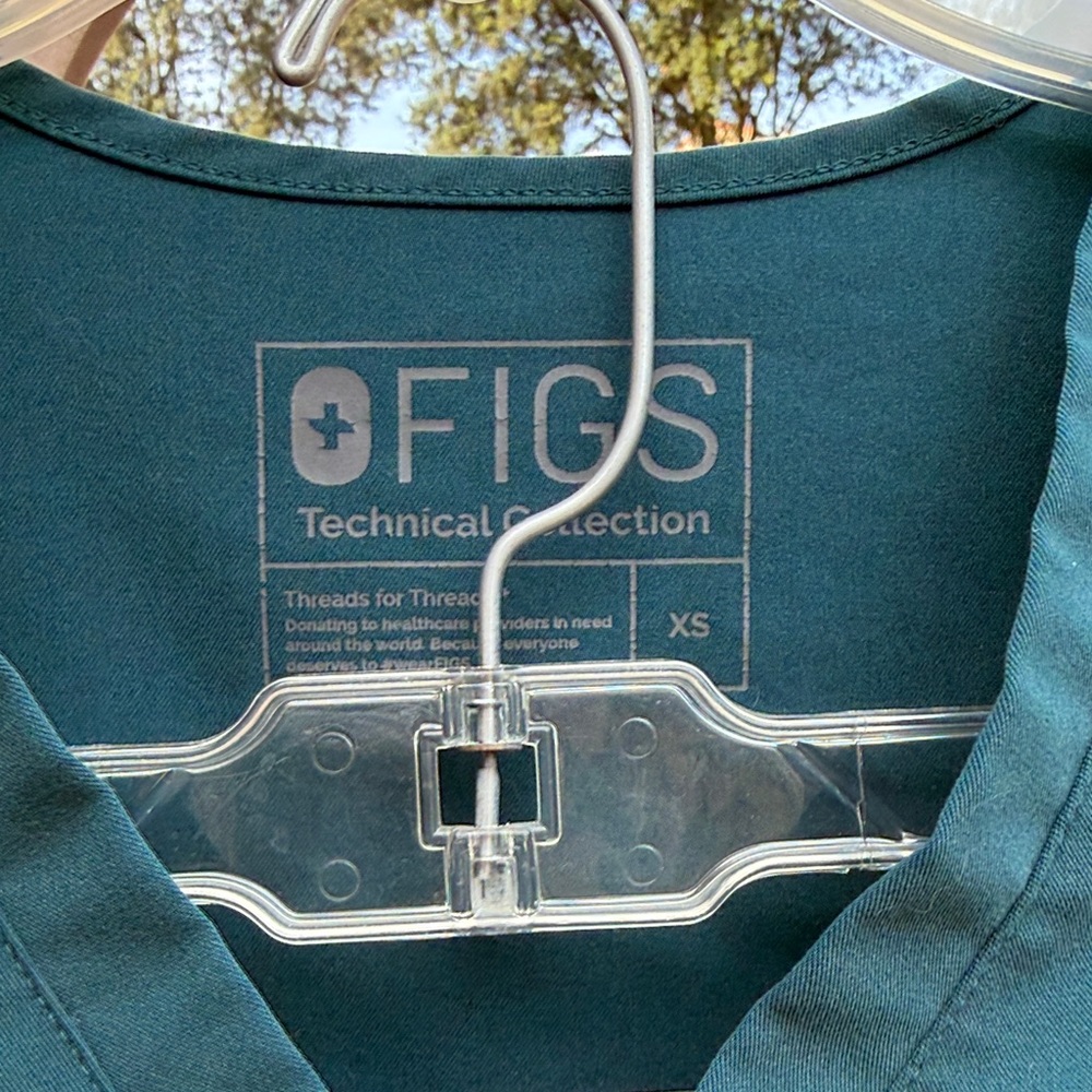 Figs Deep Teal Medical Scrub set - Picture 2 of 9